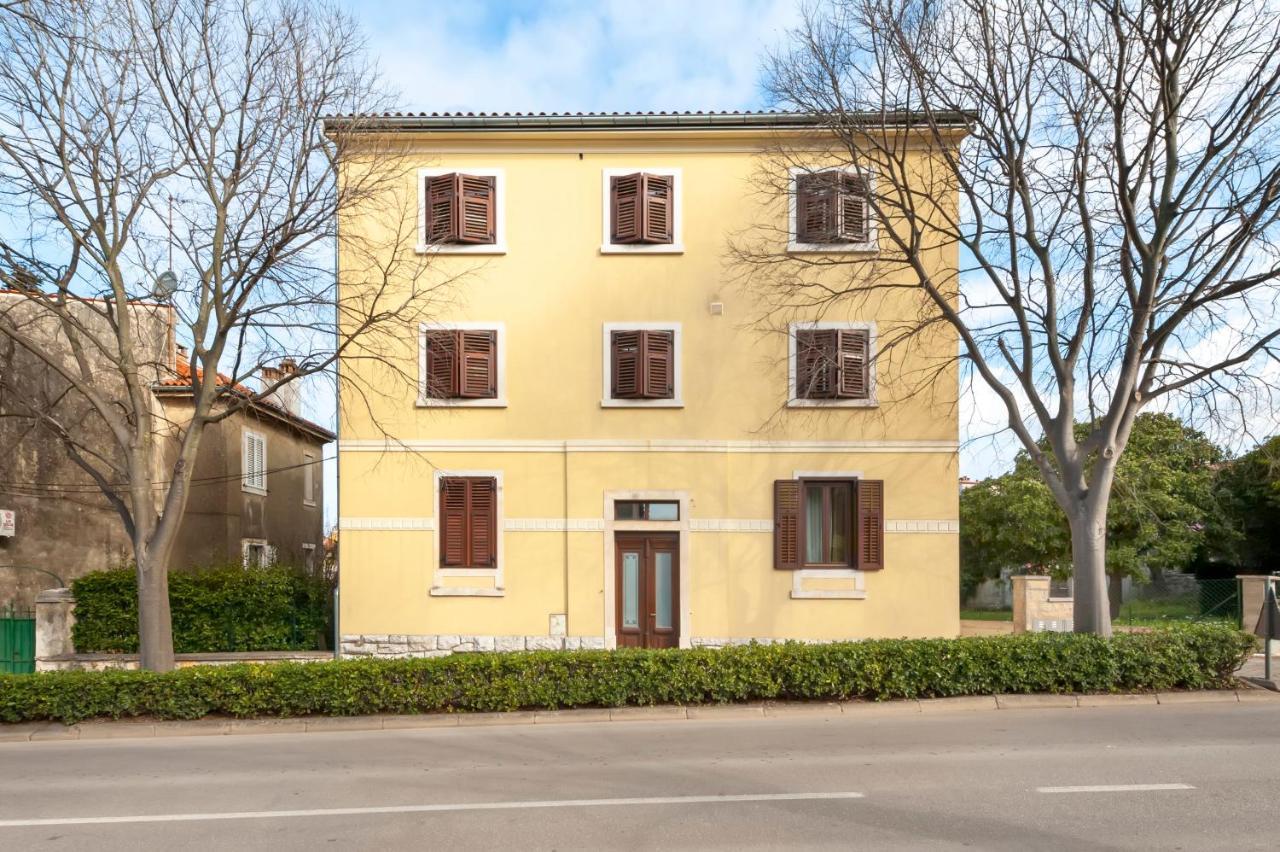 Apartment Roze Rovinj Bagian luar foto