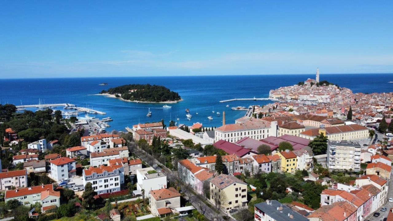 Apartment Roze Rovinj Bagian luar foto